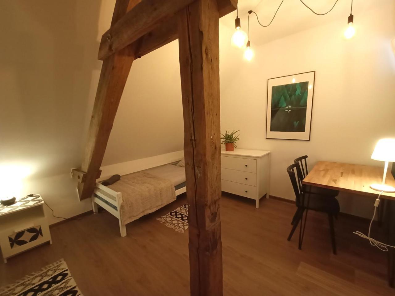 Lemuria Pokoje Hostel Chojnowska A Legnica Eksteriør billede