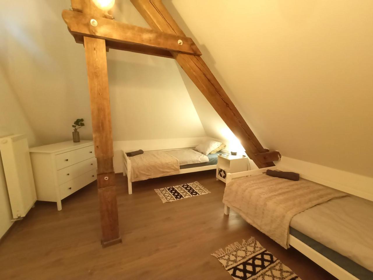 Lemuria Pokoje Hostel Chojnowska A Legnica Eksteriør billede