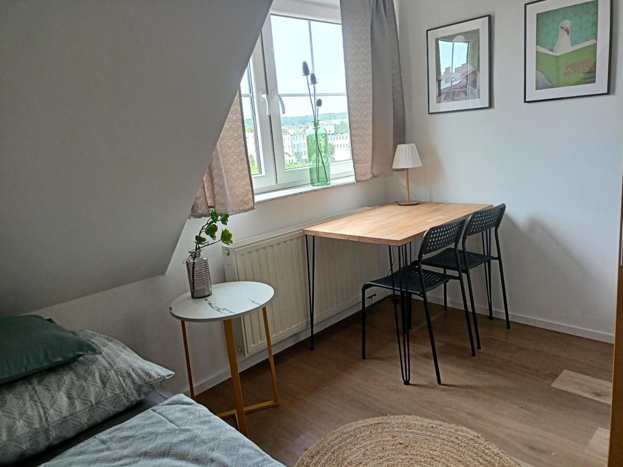 Lemuria Pokoje Hostel Chojnowska A Legnica Eksteriør billede