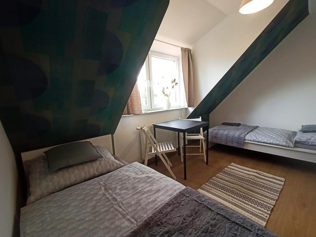 Lemuria Pokoje Hostel Chojnowska A Legnica Eksteriør billede